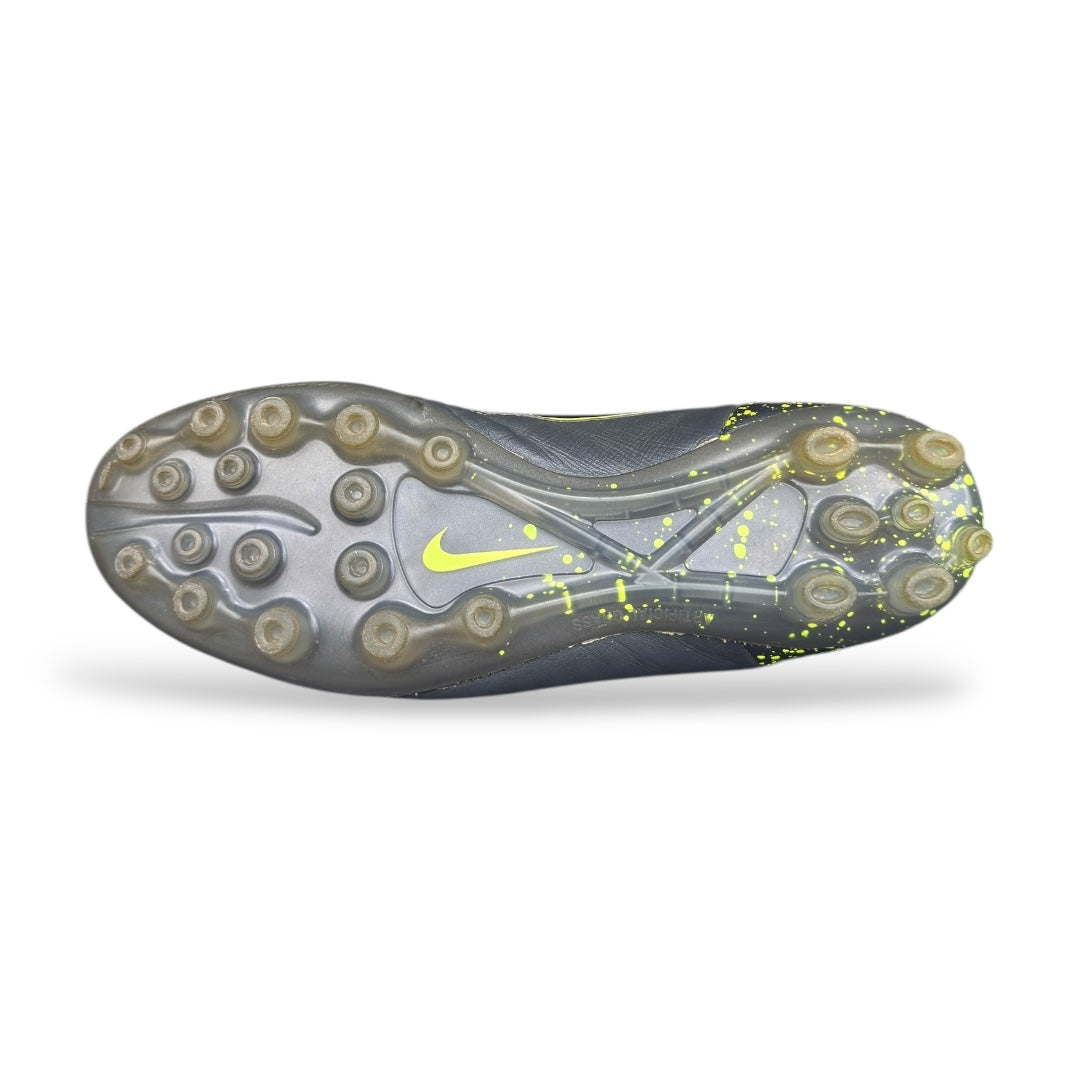 NIKE TIEMPO LEGEND V AG