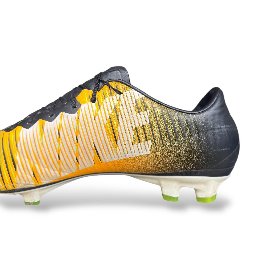 NIKE MERCURIAL VAPOR XI FG
